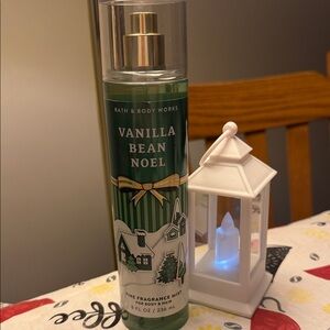 Bath & Body Works Vanilla Bean Noel Fragrance Mist - Green and Gold